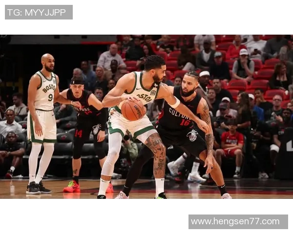 热火与凯尔特人球迷激情对决球场内外的热烈氛围与情感碰撞